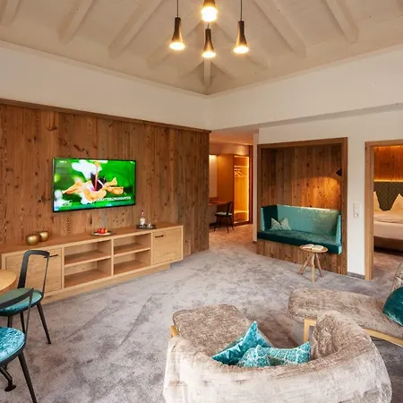 Hotel Alpenkoenig 4*