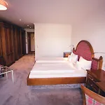 Alpenkoenig 4* اوبرستوفن